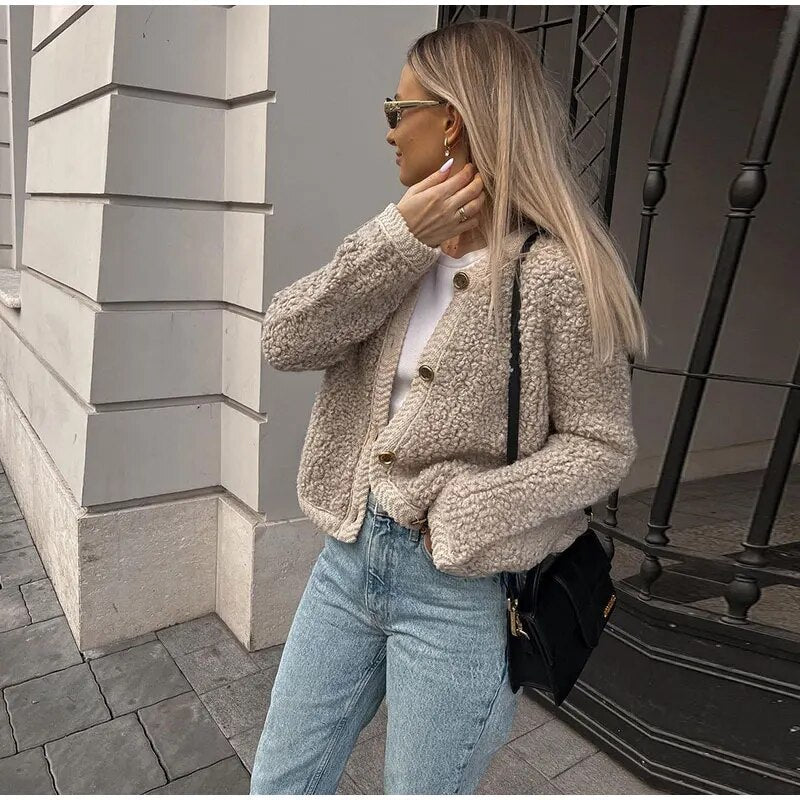 Freya| Stilig Damevest – Casual Chic