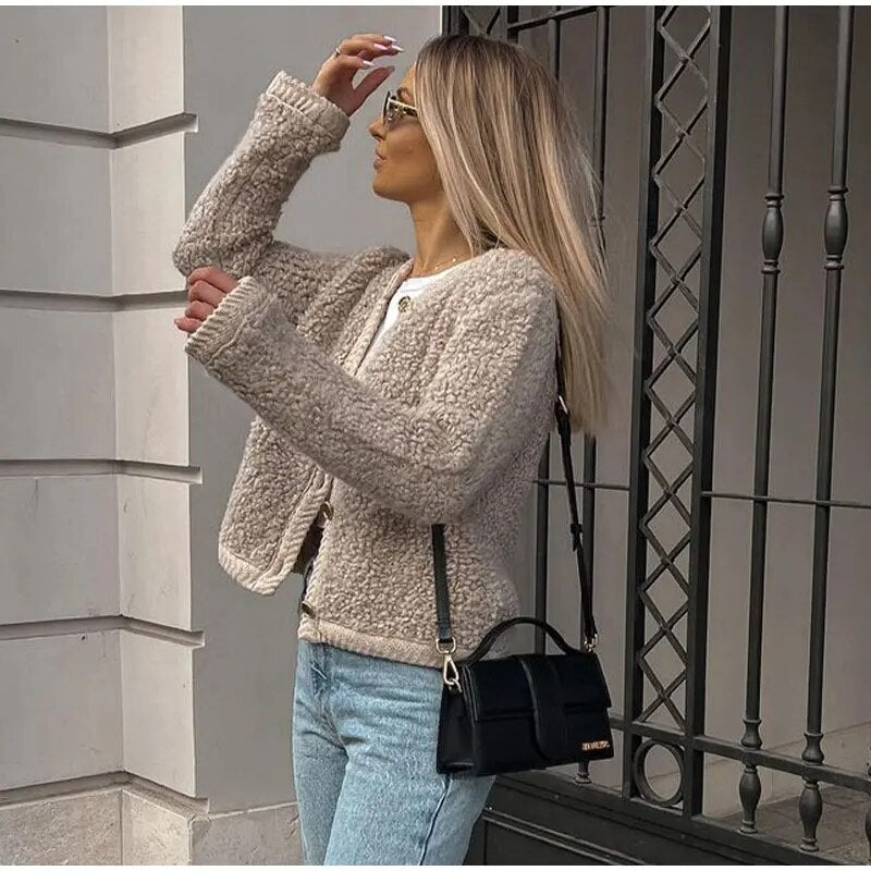 Freya| Stilig Damevest – Casual Chic